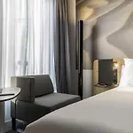 Novotel Centre Hotel 4*