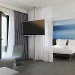Novotel Centre Hotel 4*