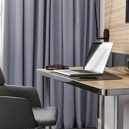 Novotel Centre 4* شارلروا