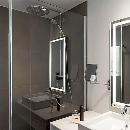 Hotel Novotel Centre 4*