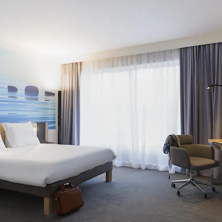 Novotel Centre فندق شارلروا