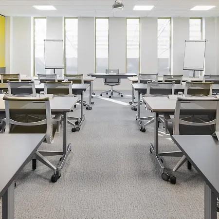 Novotel Centre شارلروا