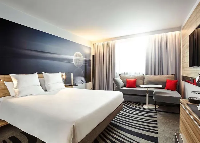 Hotel Novotel Centre 4*