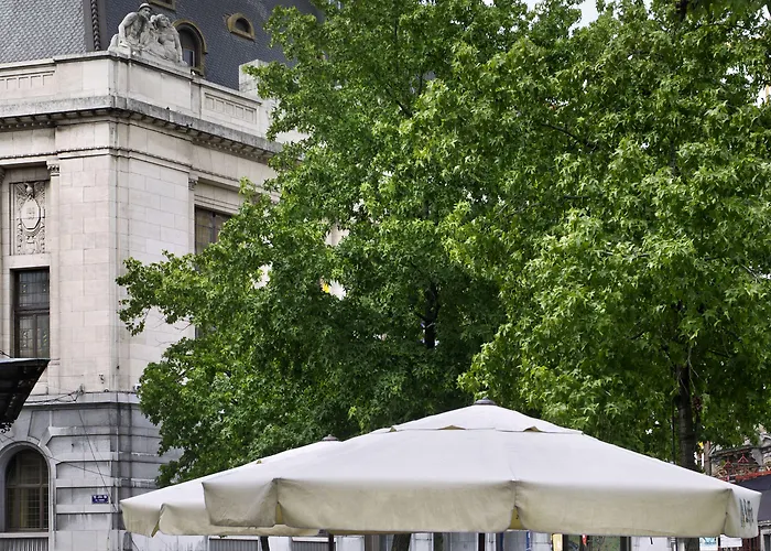 Novotel Centre Hotel