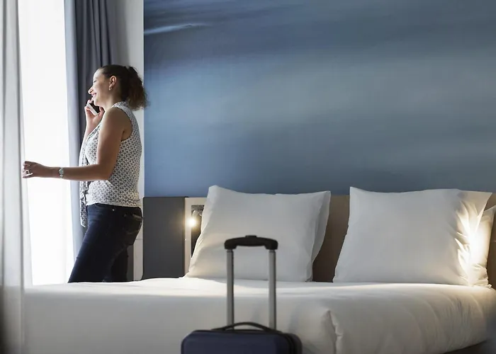 Novotel Centre Hotel 4*