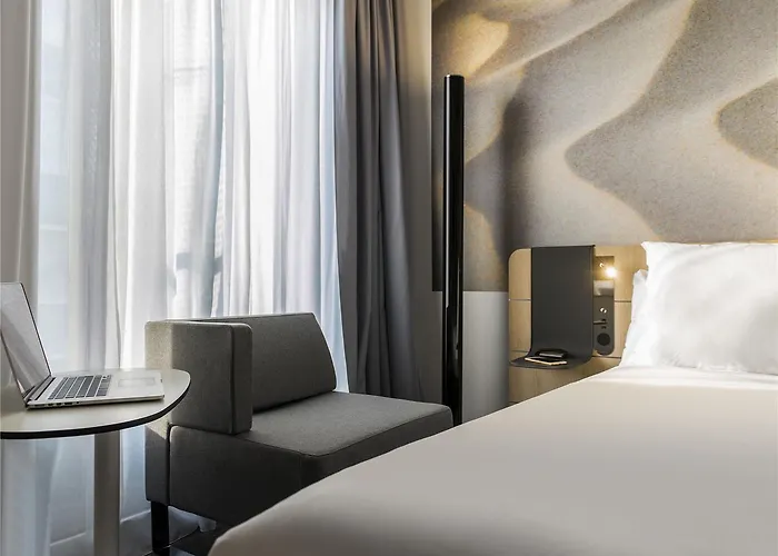 Novotel Centre Hotel