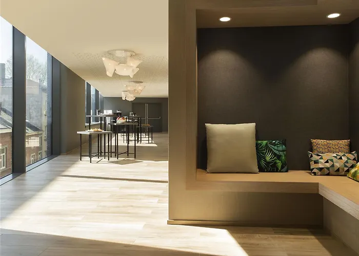 Novotel Centre Hotel 4*