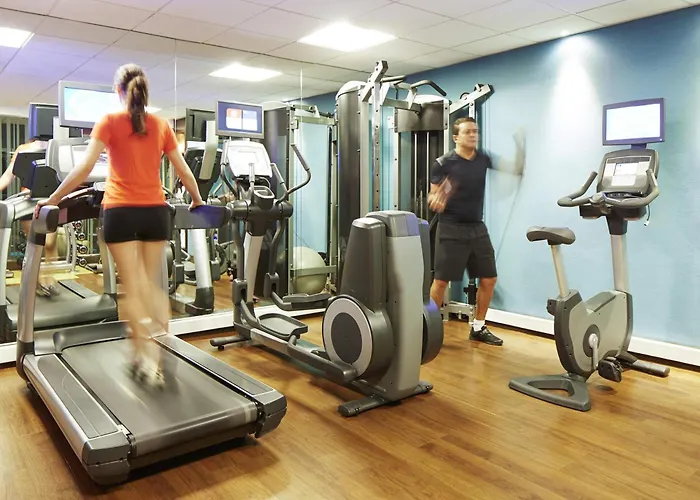 Hotel Novotel Centre 4*