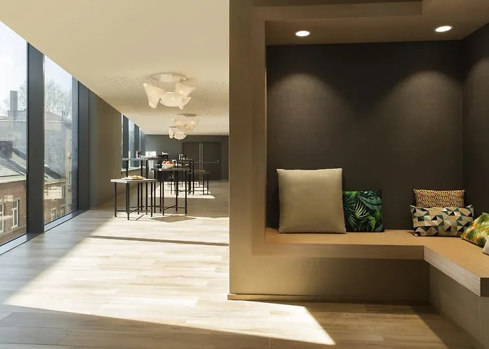 Novotel Centre Hotel 4*