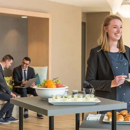 Novotel Centre Hotel 4*